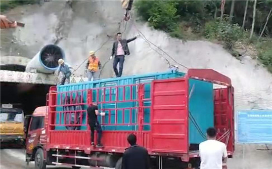 佛坪1300KW发电机出租