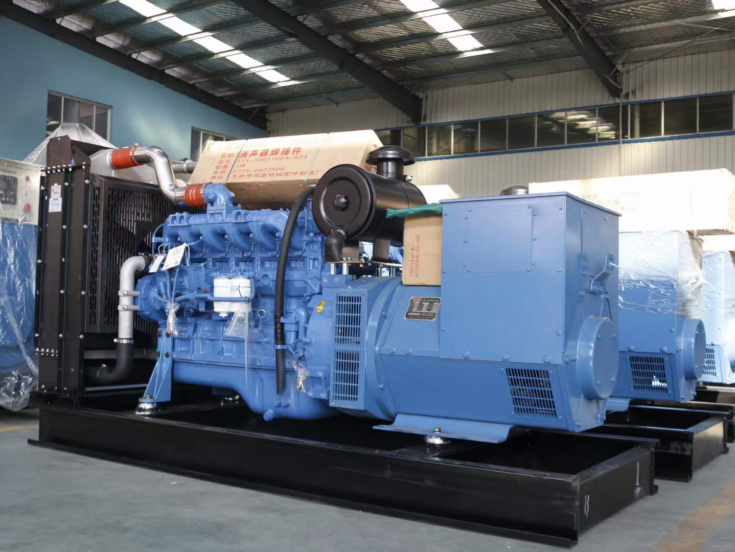 佛坪柴油发电机组空气滤清器多久需要更换一次？