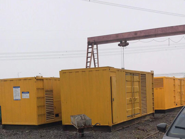 佛坪100kw柴油发电机组每小时油耗？