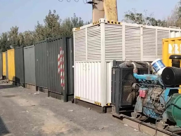 佛坪200KW柴油发电机机组每小时油耗是多少？