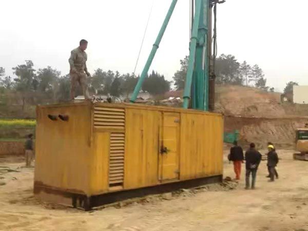 佛坪如何判断水冷式机油散热器密封件是否需要更换？